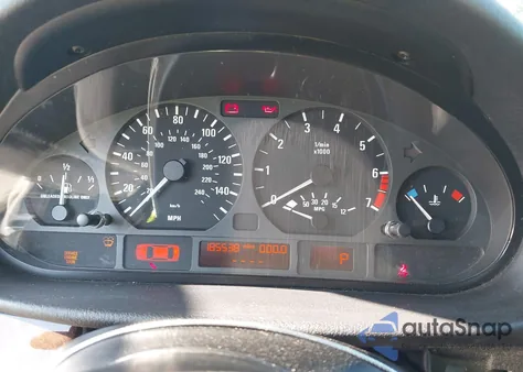 2002 BMW 325I из США, поврежденный, VIN WBAEV33412PD56152